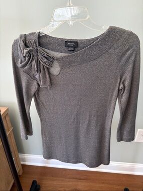 Deletta Shimmery Metallic Knit Top - Silver